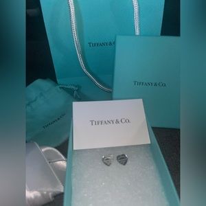 Return to Tiffany Heart Tag Stud Earrings in silver. *worn once*